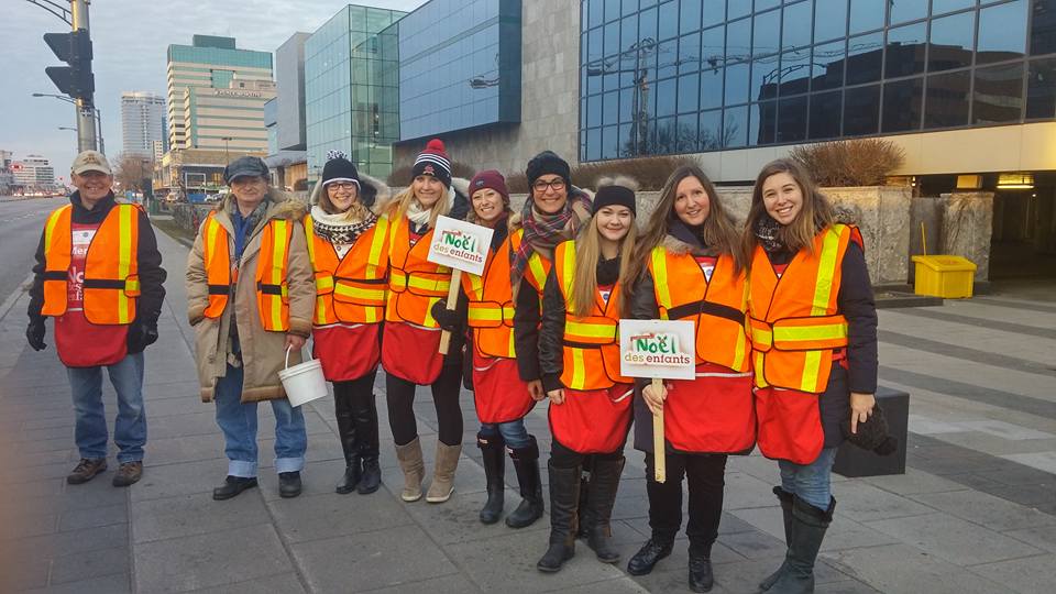Au SSQ sur Laurier, nos bénévoles sont très motivés. Passez les voir pour faire votre don et dire bonjour!