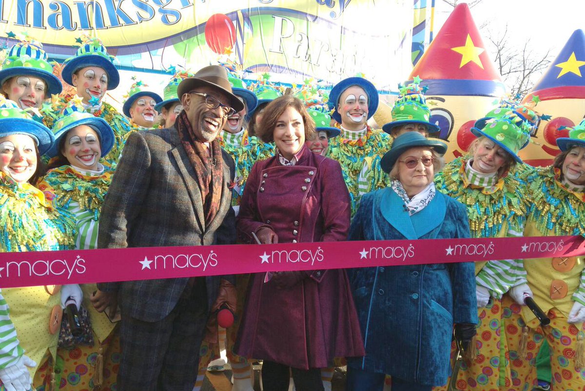 Macys's tweet photo. Here. We. Go! #MacysParade starts now on NBC! https://t.co/ILtLPz4IJR https://t.co/PWJLixGrhM