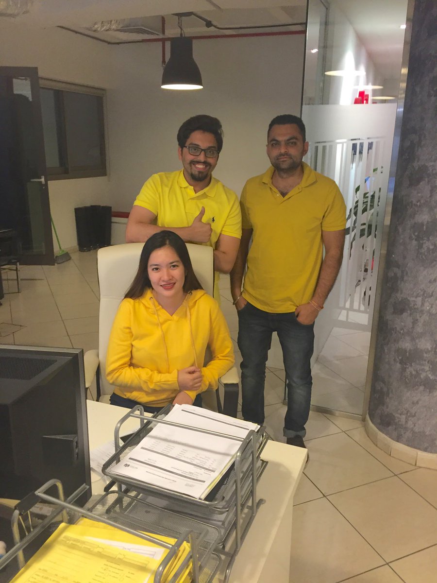 alsharqiline's tweet image. #weatherchanged
#yellowfever
#hellosunshine
#yellowbees