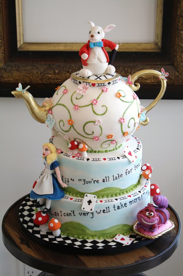 hellopartyuk's tweet photo. #AliceinWonderland's 150th Anniversary &amp; #NationalCakeDay Now there's a good reason to celebrate! #HelloPartyTime https://t.co/p5mfniYDM8