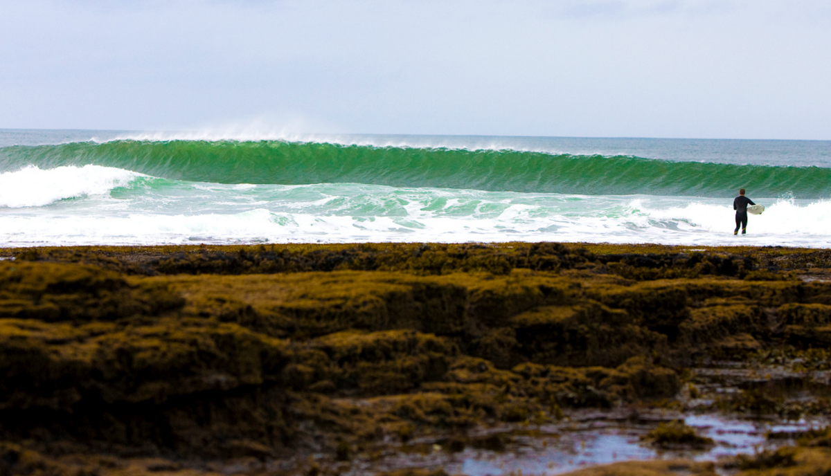 lonelyplanet's tweet photo. Ireland's best remote surf spots... catch a wave and drink in some stunning coastlines https://t.co/AIO3akDOas https://t.co/ZlPP0ce85I