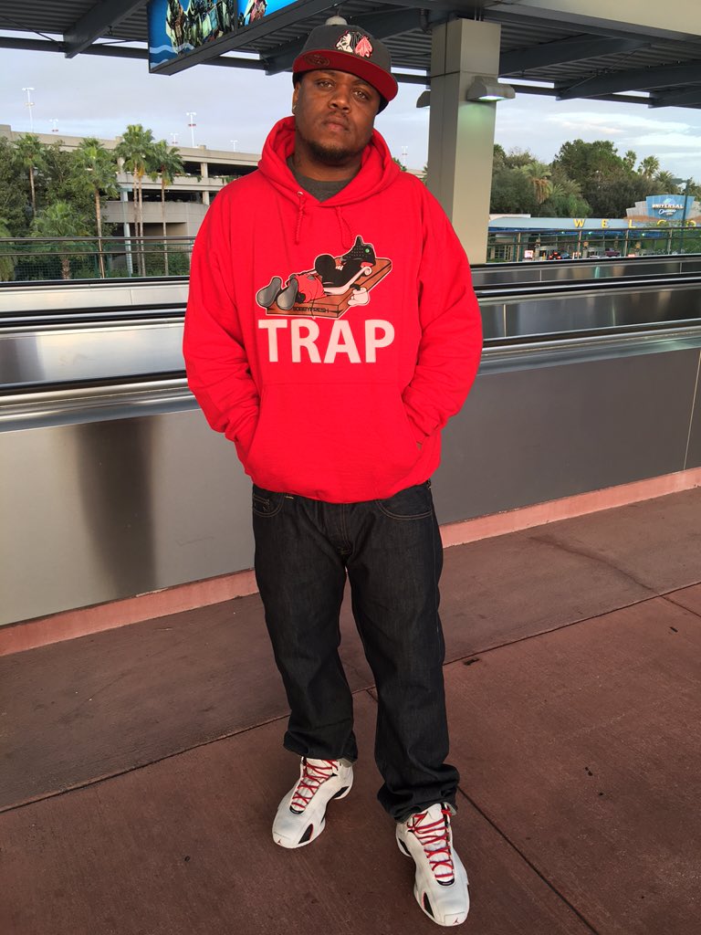 THEREALPEGEE's tweet photo. They always take the bait So I got that #Mouse #TRAP S/O the #Plug #BobbyFresh @BOBBYFRESH
https://t.co/4rdCxMXqnt https://t.co/4DEimhafA8