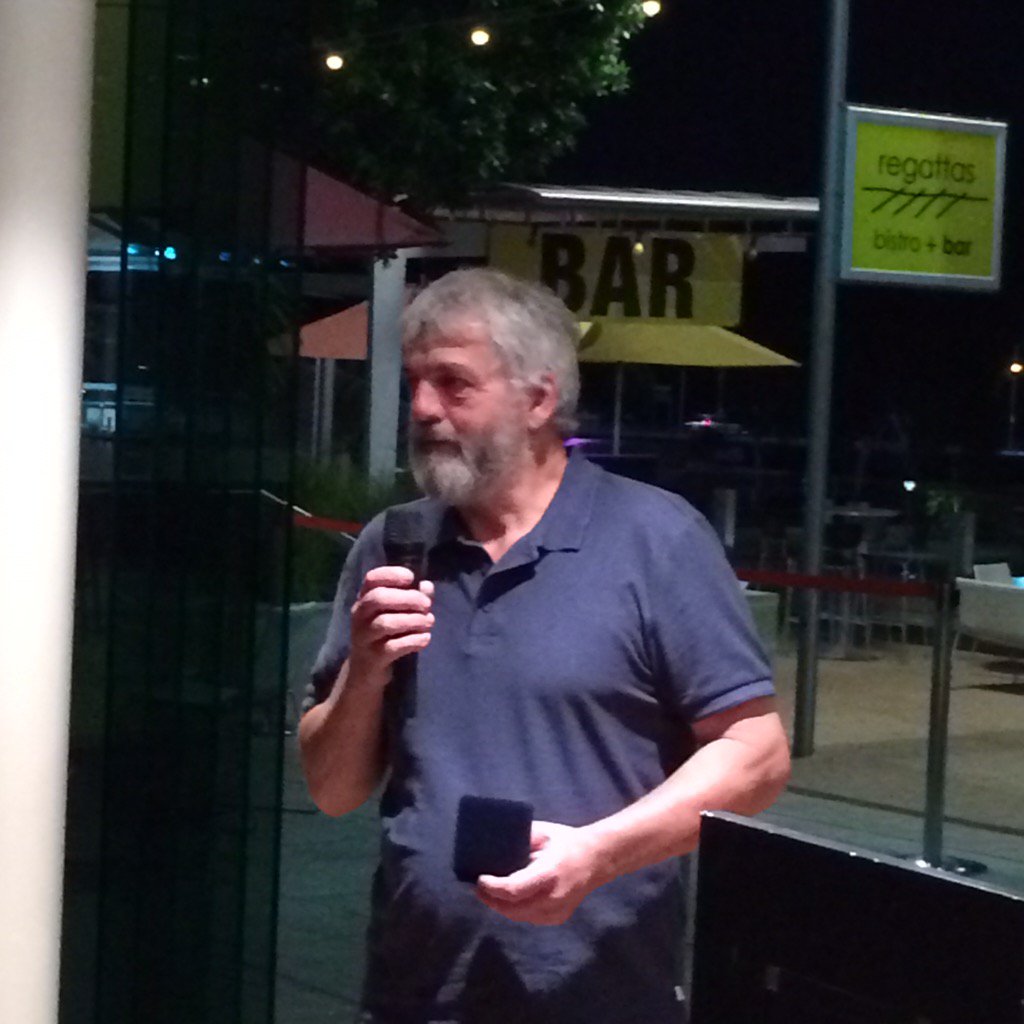 Jimliam's tweet photo. Lynn Pedler and Stephen Debus received the highest honours at #aoc2015 tonight, congrats gents @BirdlifeOz https://t.co/6b0MNfjnZJ