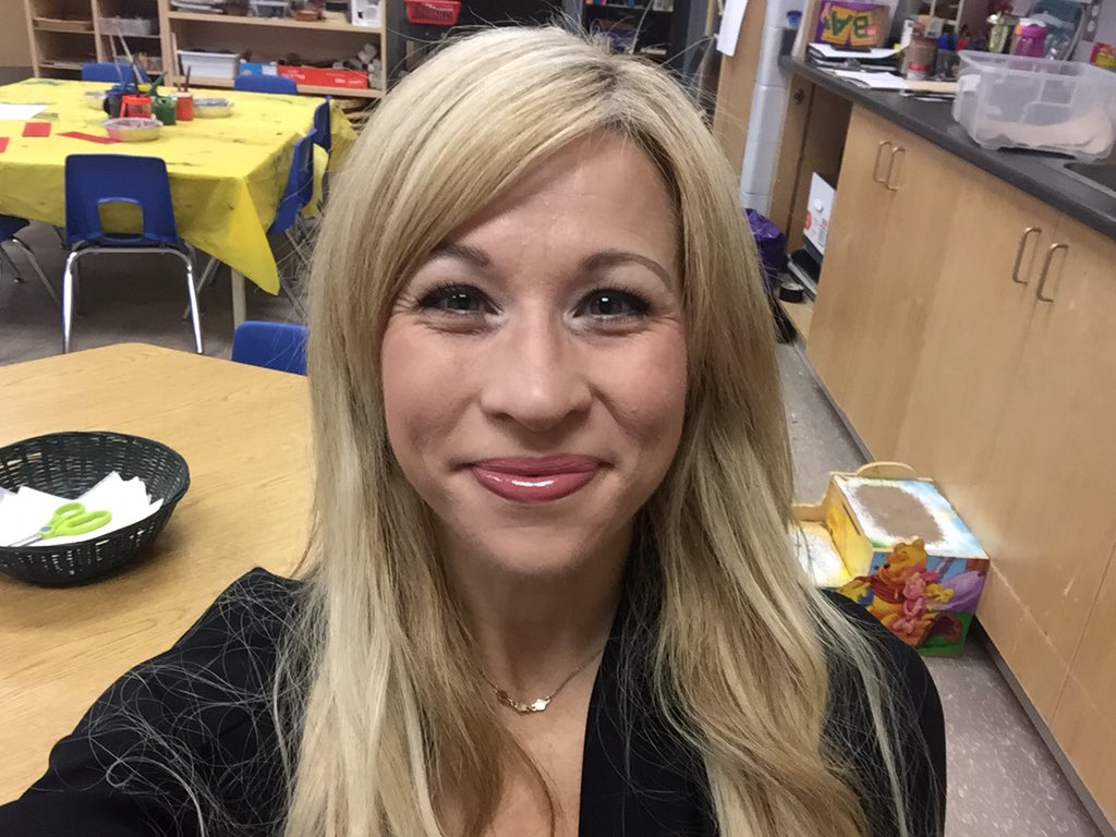 SisInShape's tweet image. Kindergarten IS fun! Train building today in Curtis's class.