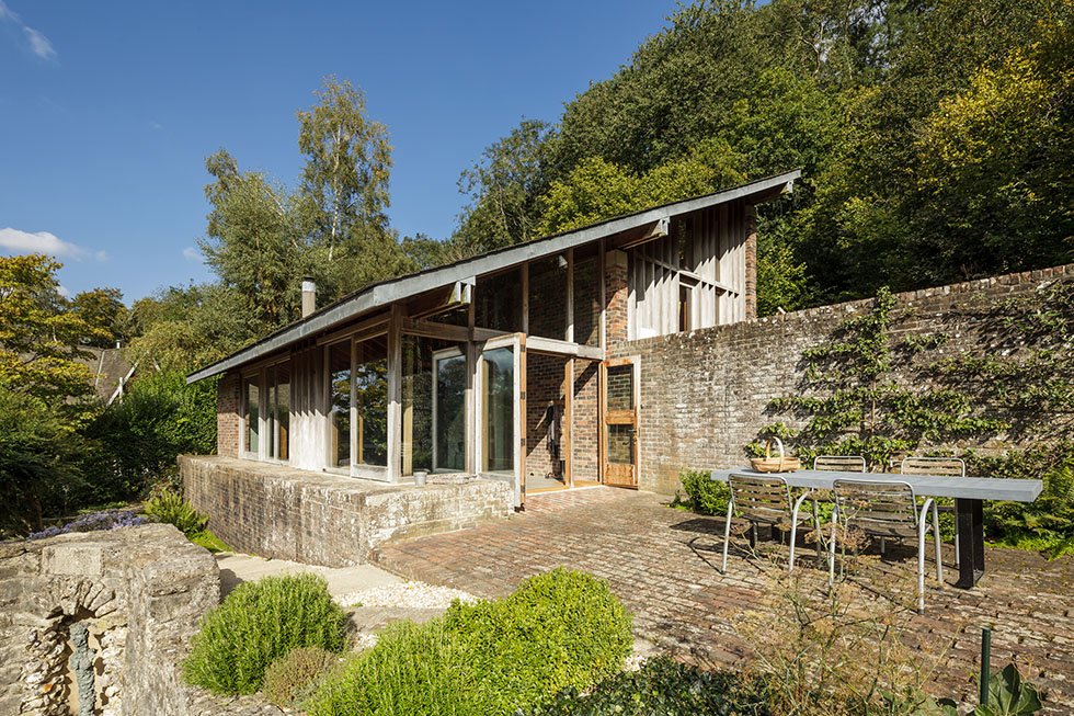 MyHomebuilding's tweet photo. Congrats to @CoppinDockray for the Best Renovation win in our #homebuildingawards https://t.co/M3DpNdovbv https://t.co/zf6vxTS9Wi