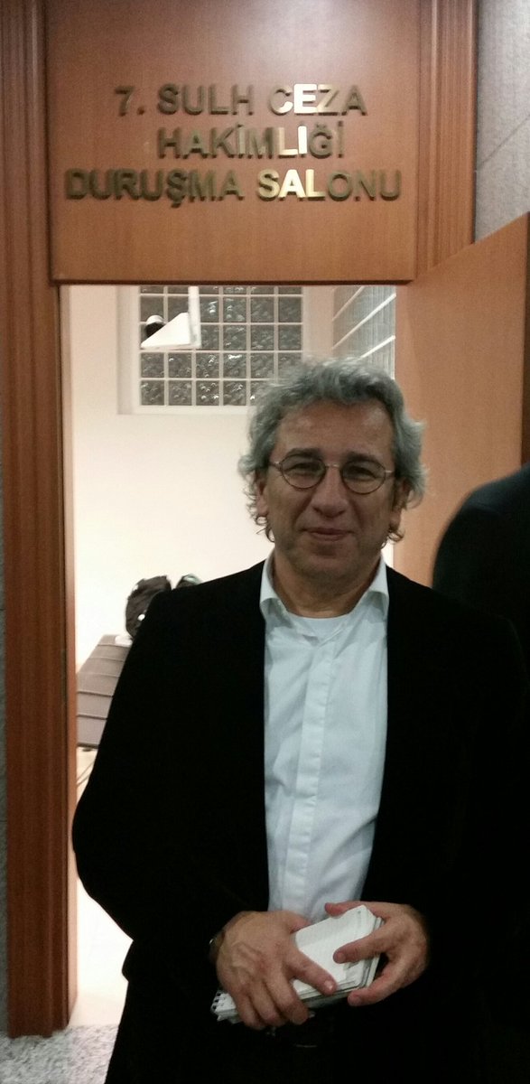 Sıra duruşmada..

Gazetecilik yargilanıyor.