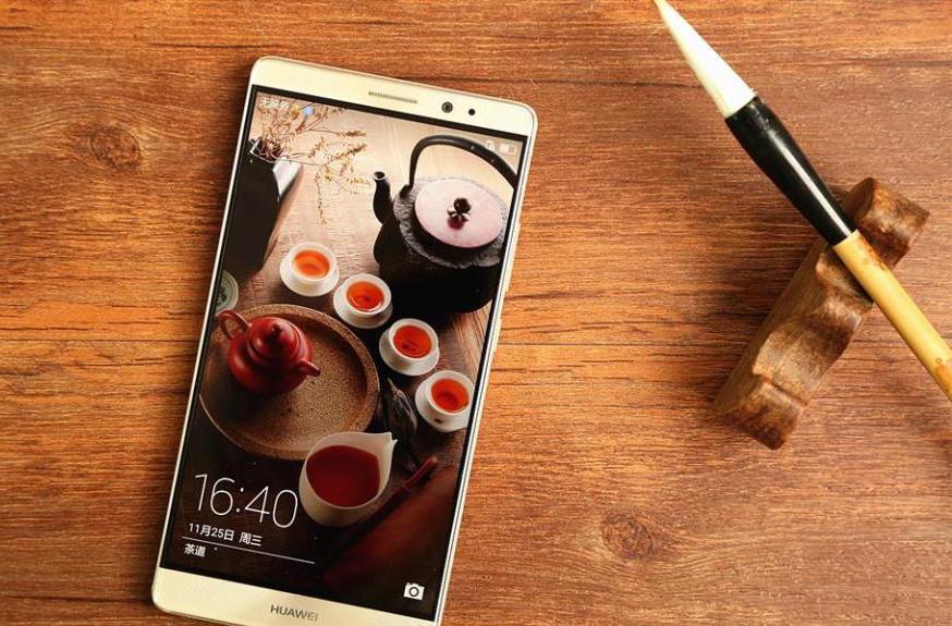 Huawei наконец-то официально анонсировала флагманский фаблет Mate 8 с чипом Kirin 950
droider.ru/post/kompaniya…
