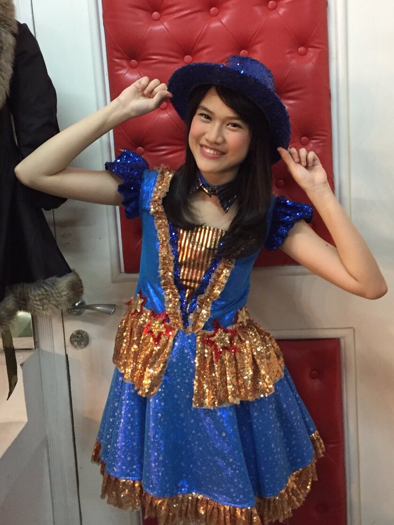 uty_bonita's tweet image. Terima kasih !! Hari ini Gomen ne Jewel biruu😛 😘💎 gimana2???