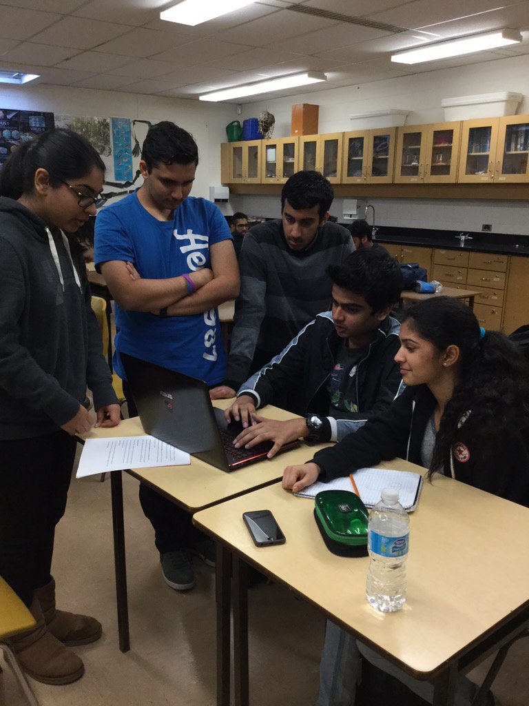 saini_27's tweet photo. Work in progress🐣 #210phys #thehumptydumpties @MsNaudts https://t.co/KaHXMjnrMW