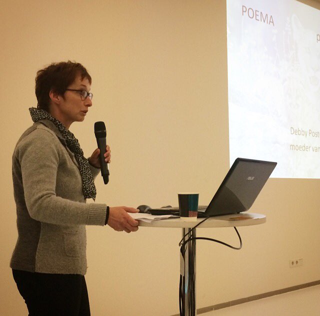 Nictiz's tweet photo. Debby Postulart. moeder v Tom (epilepsie):"We wilden weten wat Tom slikt. Uit nood hielden we t zelf bij" #ppmv2015 https://t.co/XPqOXH1BjN