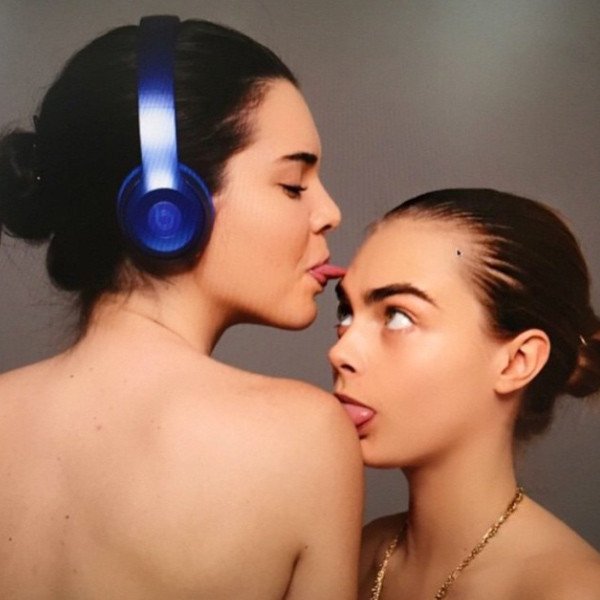 Happy #NationalCakeDay! We all know that a @Caradelevingne &amp; Kendall Jenner #CaKe is the best!