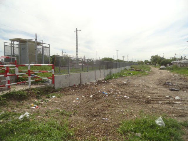 PereyraJulio's tweet photo. Comparto con ustedes imágenes de las tareas de #limpieza en los barrios Villa Argentina, KM 26.700 y La Pileta https://t.co/vrD87ZUjs7