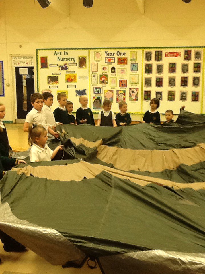 fazkids's tweet photo. Helping set up the tent #camping #campingskills https://t.co/KSzAGzjQF9