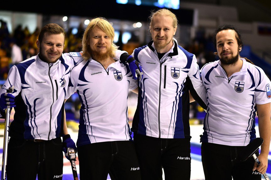 Congrats <a href="/TeamDeCruz/">Team De Cruz</a> <a href="/TeamKauste/">Team Kauste</a> at Euro Championship! Semifinals! #PoweredByApprovedicePad
Photos WCF/LauraGodenzi