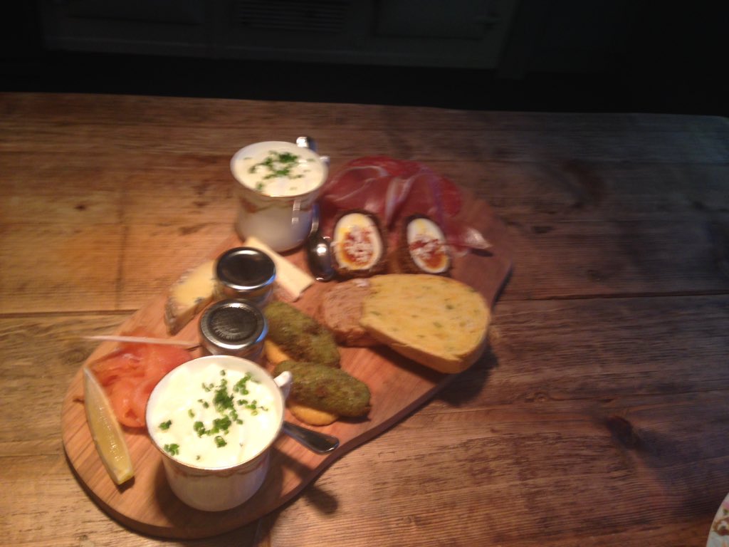Dan5504Danny's tweet photo. @glazebrookhouse @AntonAtTheGB @KiooMedia @Tomhunter77 @antonpiotrowsk1 @DevonLife @FletcherAndrews @atasteofdevon https://t.co/oLqLlQKykG