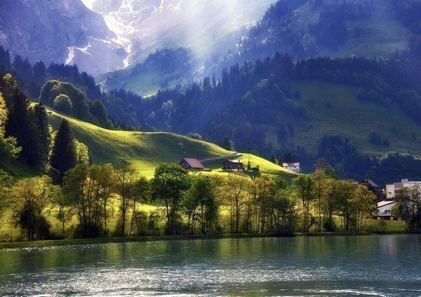 owipnet's tweet photo. The shore of the lake Engelberg in #Switzerland
#Europe1 #travel #places #nature #mountains #photography https://t.co/QaR1rh8lvN
