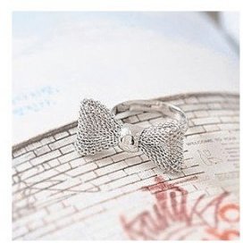 DressedHackney's tweet image. £5 for a bow ring - shippi 83% OFF! Now £5.00! bestdressed.co.uk/deal/£5-for-a-bow-ring-shipping-included