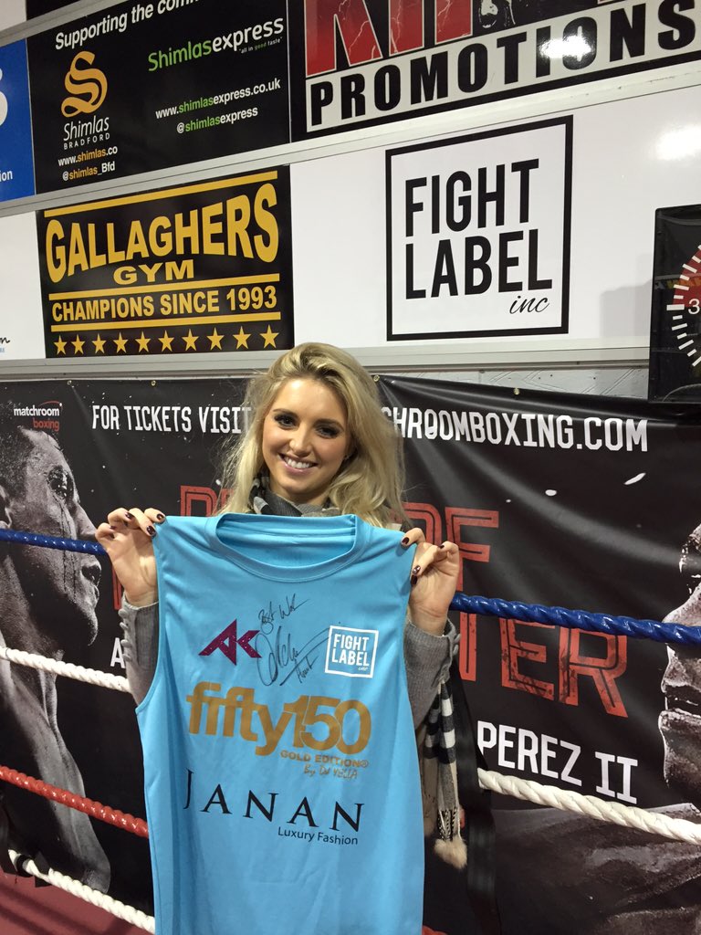 FightLabel's tweet image. Competition 👀 @AmirKingKhan actual vest he wore on his media workout RT and Follow @FightLabel for a chance to win!