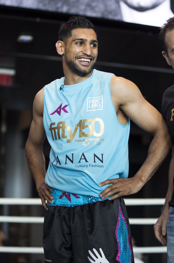 FightLabel's tweet image. Competition 👀 @AmirKingKhan actual vest he wore on his media workout RT and Follow @FightLabel for a chance to win!