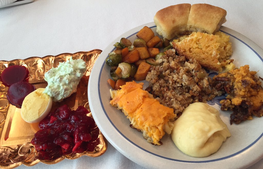 brooke305's tweet photo. Turkey trot then feast. My kind of day #chasethebird #feedthebird https://t.co/Engvp15WH2