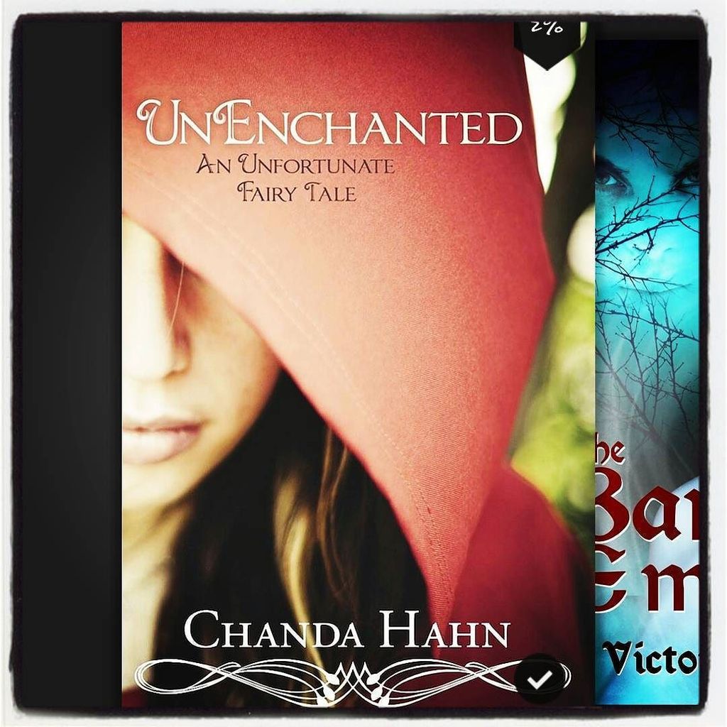 aulasnainternet's tweet photo. @crimsoncooks: Now reading #unenchanted #chandahahn #chandahahnbooks #nowreading #reveiwin… https://t.co/N1GXsZbUIo https://t.co/Lx5sSX8M2a