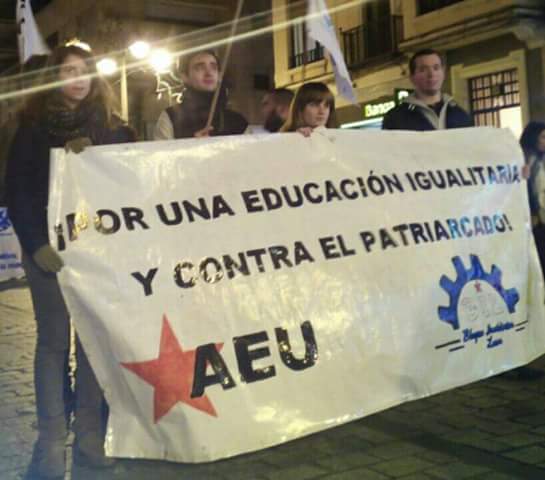 BloqueILeon's tweet photo. Ayer 25-Nov Día ínternacional contra la violencia de género 
¡Por una educación igualitaria contra el patriarcado! https://t.co/d9XJXEmnVd