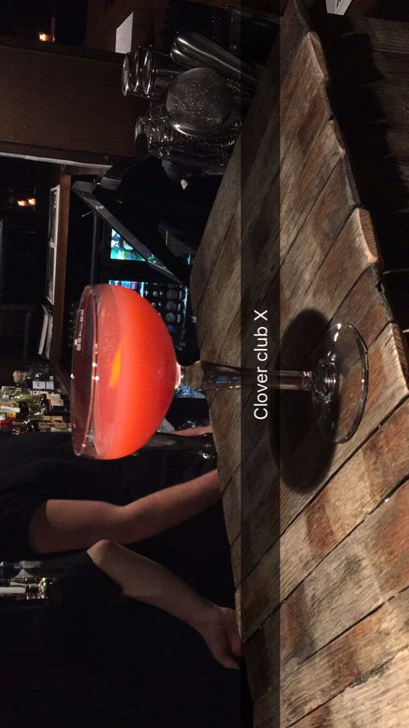 thedaydreameruk's tweet photo. My deeeelish cocktail, Clover Club @doorbelow #doorbelow see more on #snapchat (https://t.co/iwH71fxKcm) bloggers https://t.co/9pyrHgjiEo