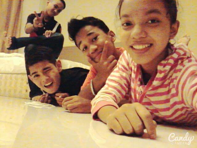 kechik75's tweet photo. # FriendshipForLyfe
# SentulMareyyy https://t.co/EdeKWPaG6Y