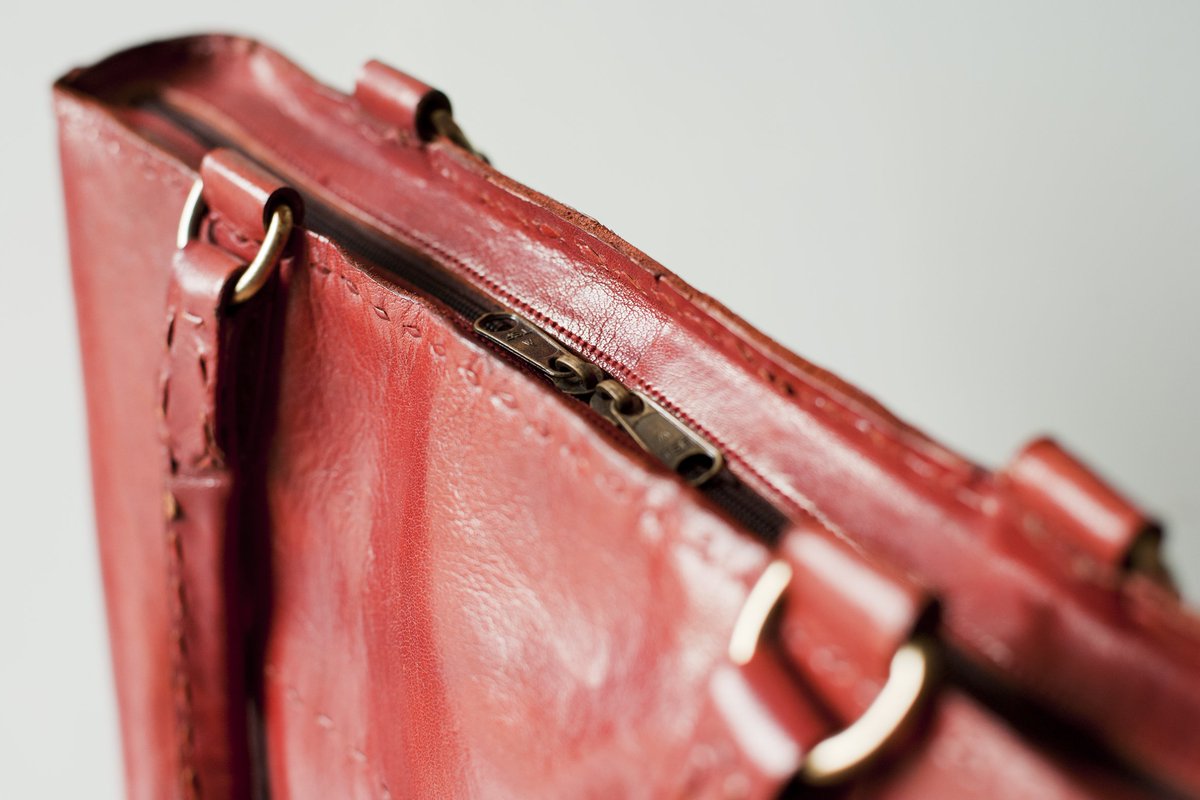 Awearness Fashion tweet media