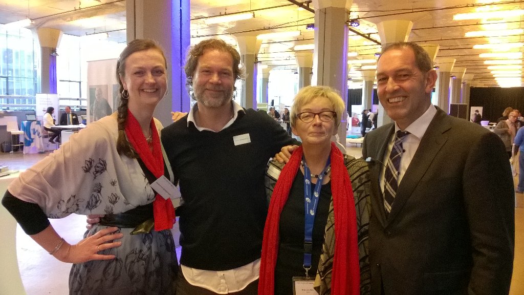 SvSchep's tweet photo. Deel vh topteam vd organisatie #50pluswerkt010 @UWVnl; hartelijk dank voor het meelopen vandaag tijdens #DvdM15! https://t.co/0mGH8mSArr