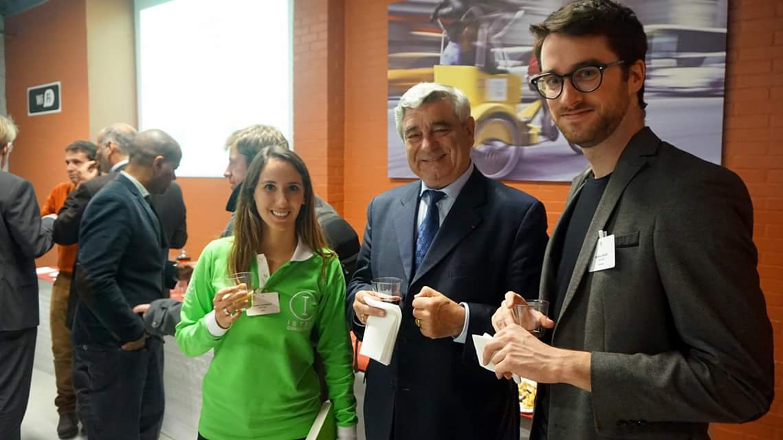 IstecConsulting's tweet photo. #conférence passionnante! Merci à @ISTEC_Reseau pour cet événement. #hyperconnexion #projets #stratégie #conseil https://t.co/wOubqNvt7O