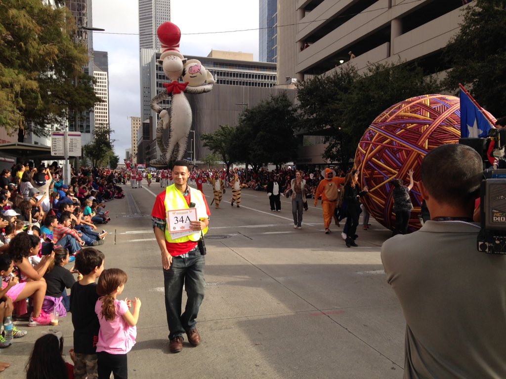 Houston #ThanksgivingDayParade <a href="/abc13houston/">ABC13 Houston</a>  What a spectacular turnout!