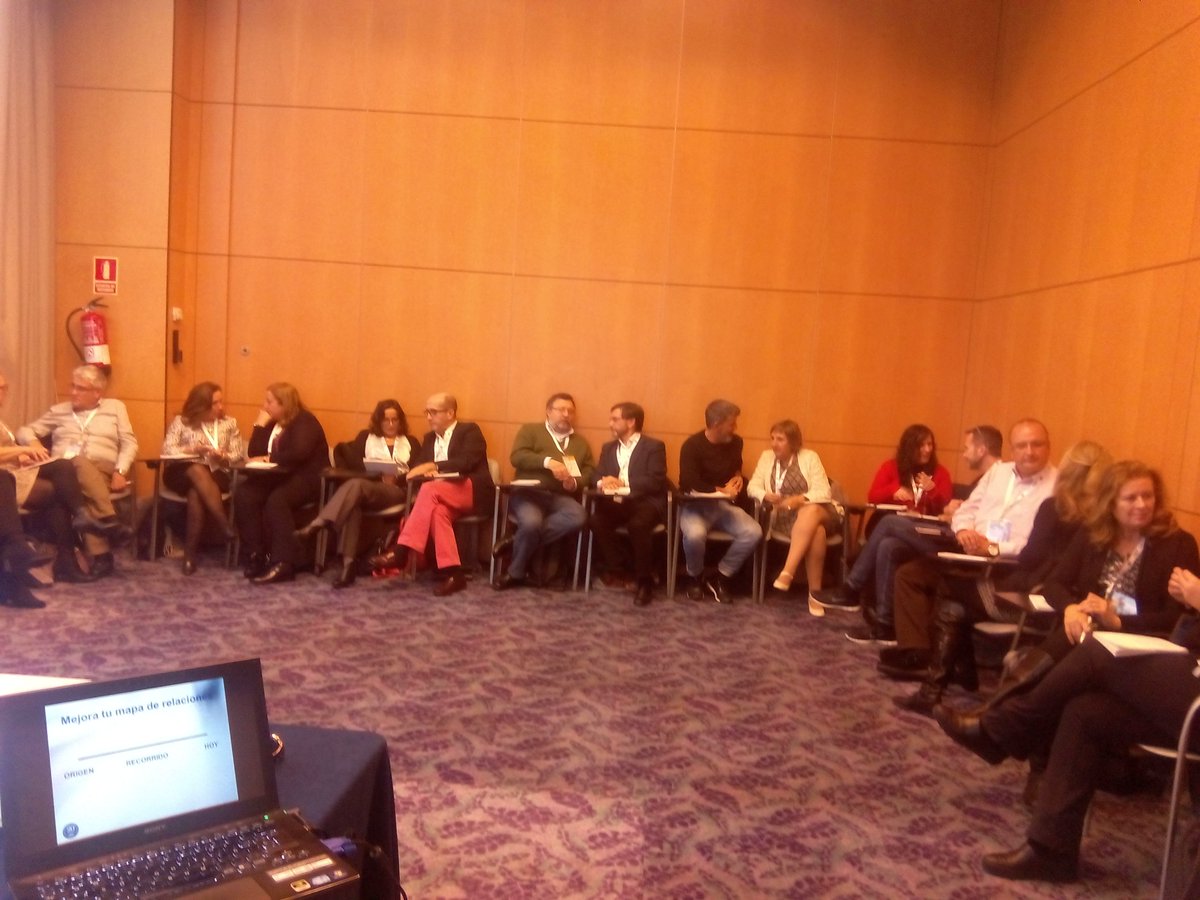 ICFEspana's tweet photo. 3er taller experiencial: #Coaching de relación gracias a Estefania Yome #10JornadasICF #icftour https://t.co/mnW3EYWA6u