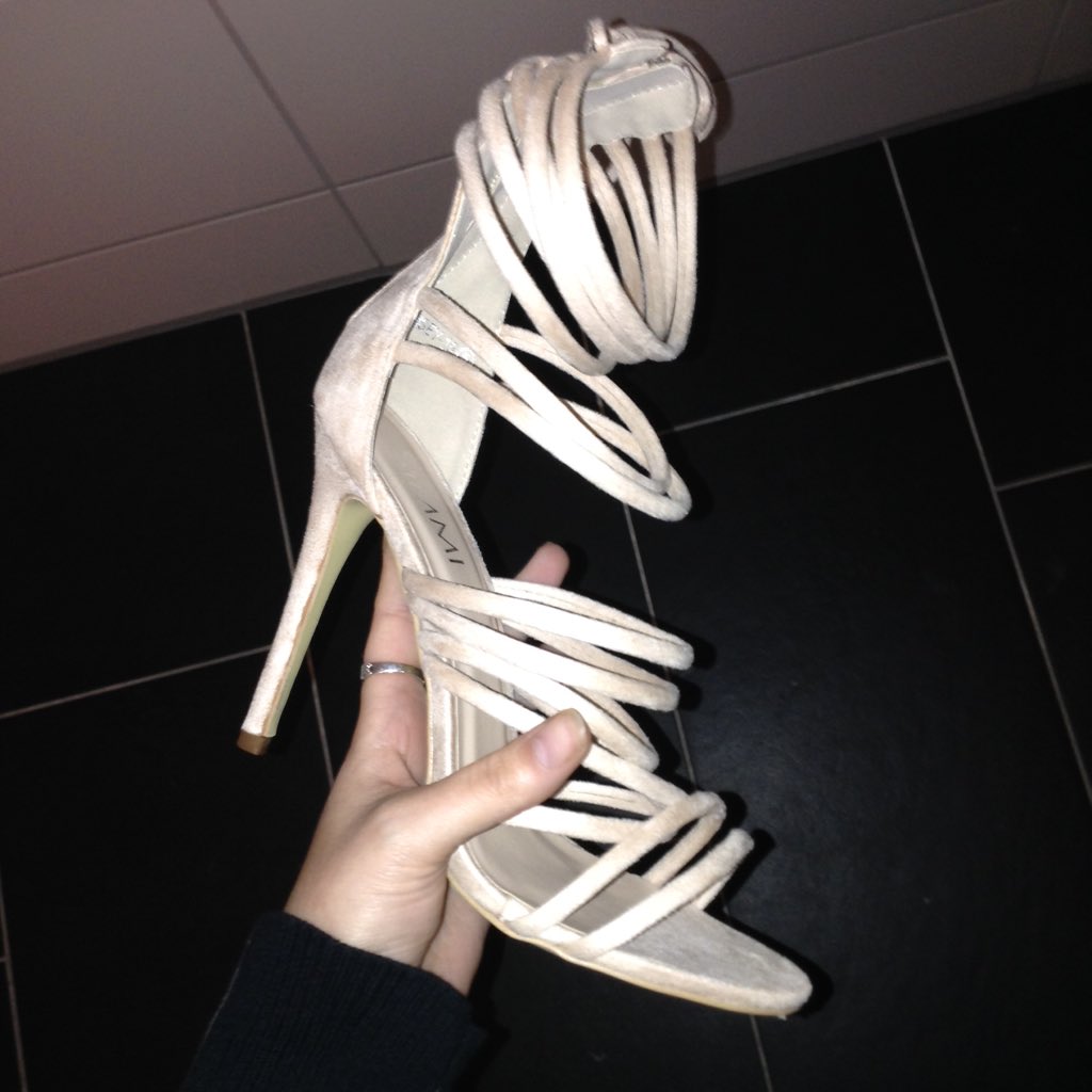 Ayyyye love them <a href="/simmishoes/">SIMMI</a> #simmishoes 👠