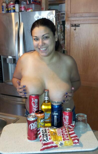 Happy thanksgiving! go get stuffed! https://t.co/s84cm2PGRI<a href="/tag/bigboob"class="tags"><span>#bigboob</span></a>