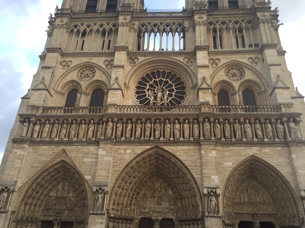 OGSGemma's tweet photo. Notre Dame cathedral! #SJUGlobal @stjohnsglobal https://t.co/1FljJXCZS6