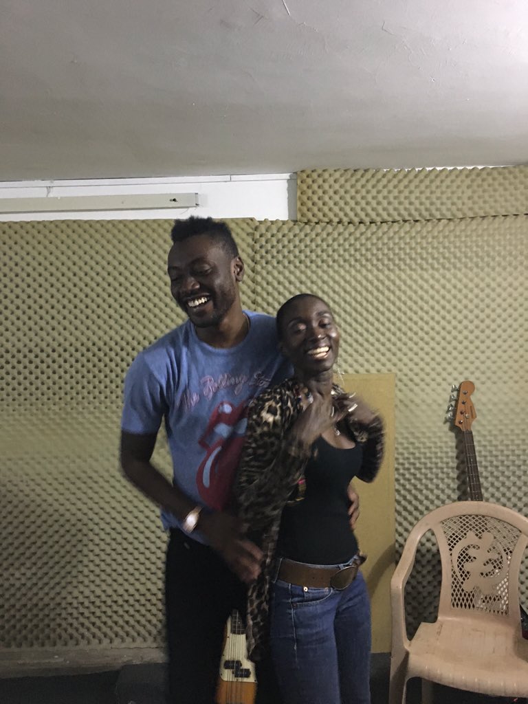 PAPPYKOJO's tweet photo. Studio Session With The Legendary @nanayaalive ❤️ ( The Beautiful Female Voice On Amrika By Kojo Antwi) #Blessed https://t.co/pV8HLYlVr2