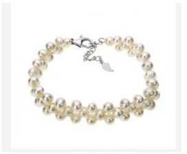 DressedKensing's tweet photo. £10 for a pearl clust 87% OFF! Now only £10.00! https://t.co/PELWzC5KKI£10-for-a-pearl-cluster-bracelet-2 https://t.co/sWe6rgnFT8