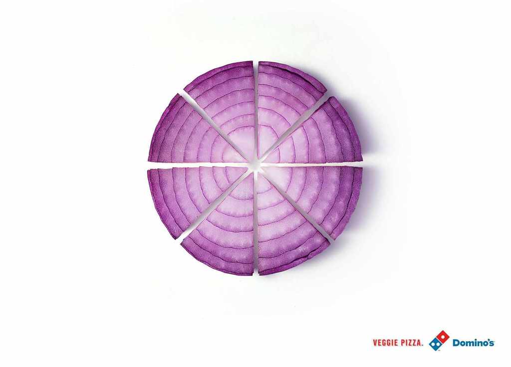 adsoftheworld's tweet photo. New Ad: Domino's: Onion https://t.co/Bdmqz4EeX8 #advertising https://t.co/EJNWLWDwRP