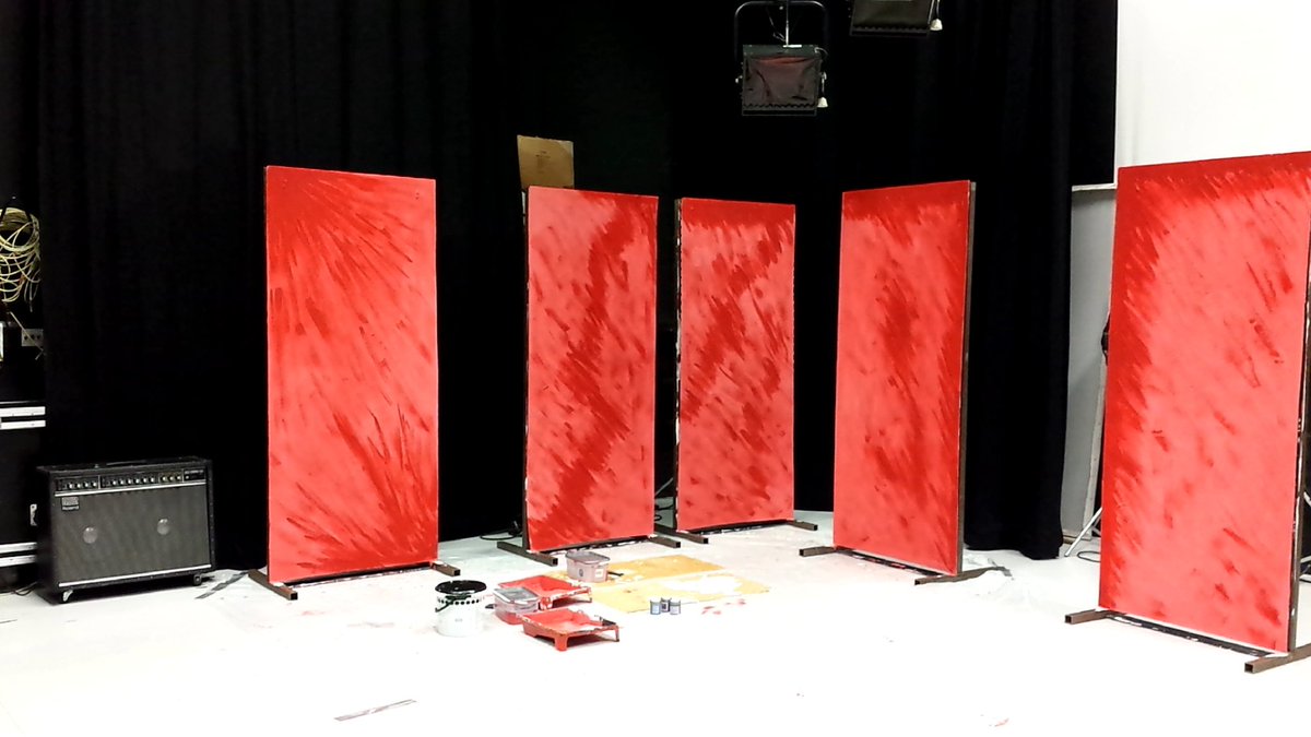 ATaylorFilms's tweet image. Set and apparantly murder?....