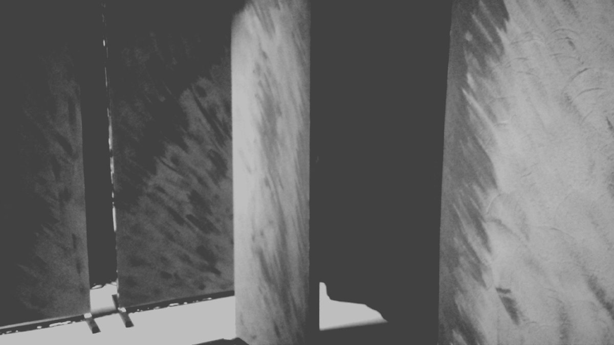 ATaylorFilms's tweet image. Set and apparantly murder?....