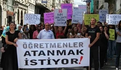 Mehmet_Aydin330's tweet photo. İlkYasayla40Bin ÖğretmenAlımı https://t.co/AdhxvgwS0R