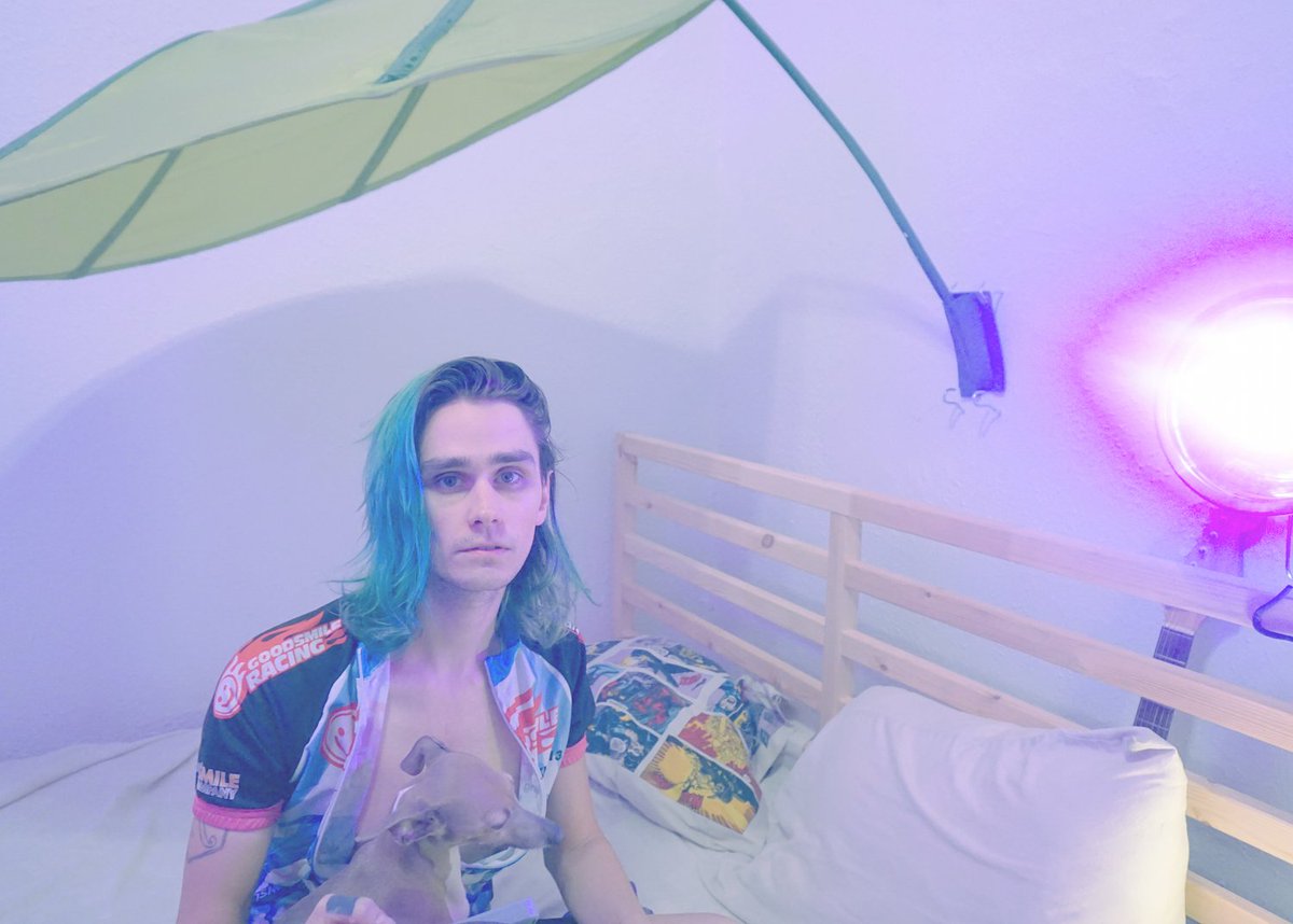 .<a href="/ultrademon/">ultrademon</a>'s new video sullies the sterilised tech surfaces of our current society // bit.ly/1R8KbC9