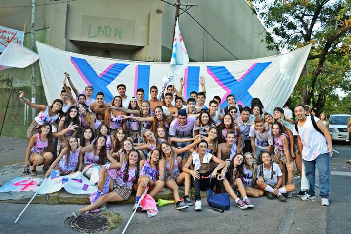 mmanuvillalba's tweet photo. ESTA FOTO RESUME TODO LO QUE SENTI Y LO FELIZ QUE FUI ESTE AÑO. GRACIAS A TODA LA PROMOCION Y A MIS AMIGOS. ❄❄XLIX❄❄ https://t.co/cAdK2xBMP6