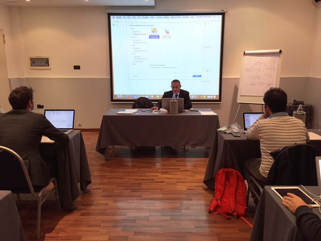 iPhoneDev_it's tweet photo. E anche la seconda giornata di corso #iOS9 a #Milano si è appena conclusa. Continueremo domani! https://t.co/HIC6WaH9JN