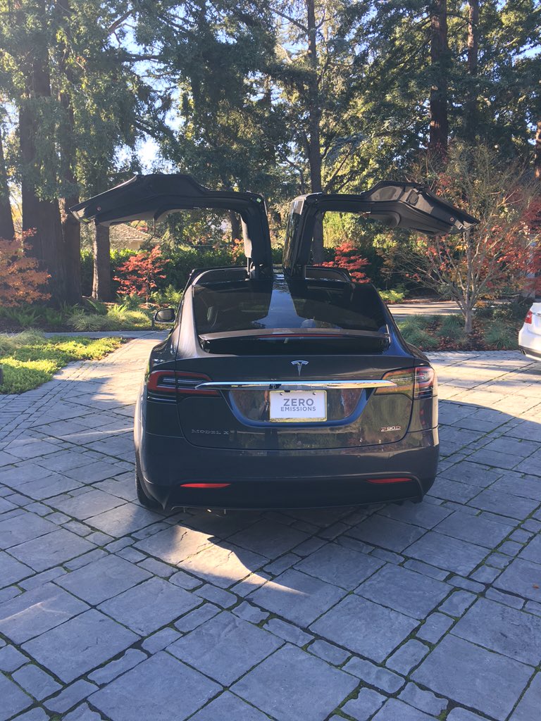 chamath's tweet photo. #13. Founders edition arrived yesterday. It's unbelievable. Sickest car on the planet. Cc @elonmusk https://t.co/3HlHIVTs1y