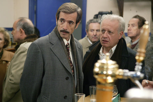 De bares por las series españolas. bit.ly/1kE7dVo Vía <a href="/fotogramas_es/">Fotogramas - Cine</a>.