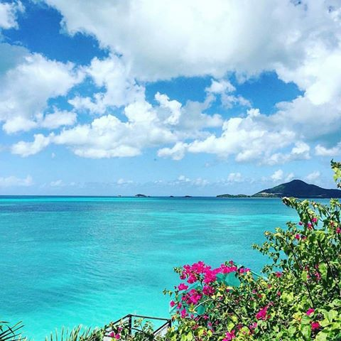 Visitaandb's tweet photo. We are #thankful for a destination that is endowed with intoxicating beauty... #LoveAntiguaBarbuda #FallinLove365 https://t.co/jPmoXwhgx0