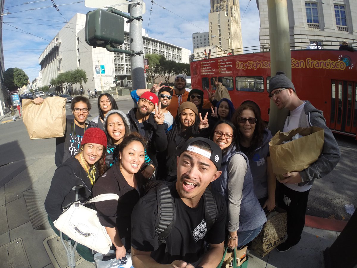 theCommuneGroup's tweet photo. Giving Back &amp; Giving Thanks.
Read our story https://t.co/xbkFRpItDz

#thanksgiving #givingback #community #love https://t.co/AN3EMDzews