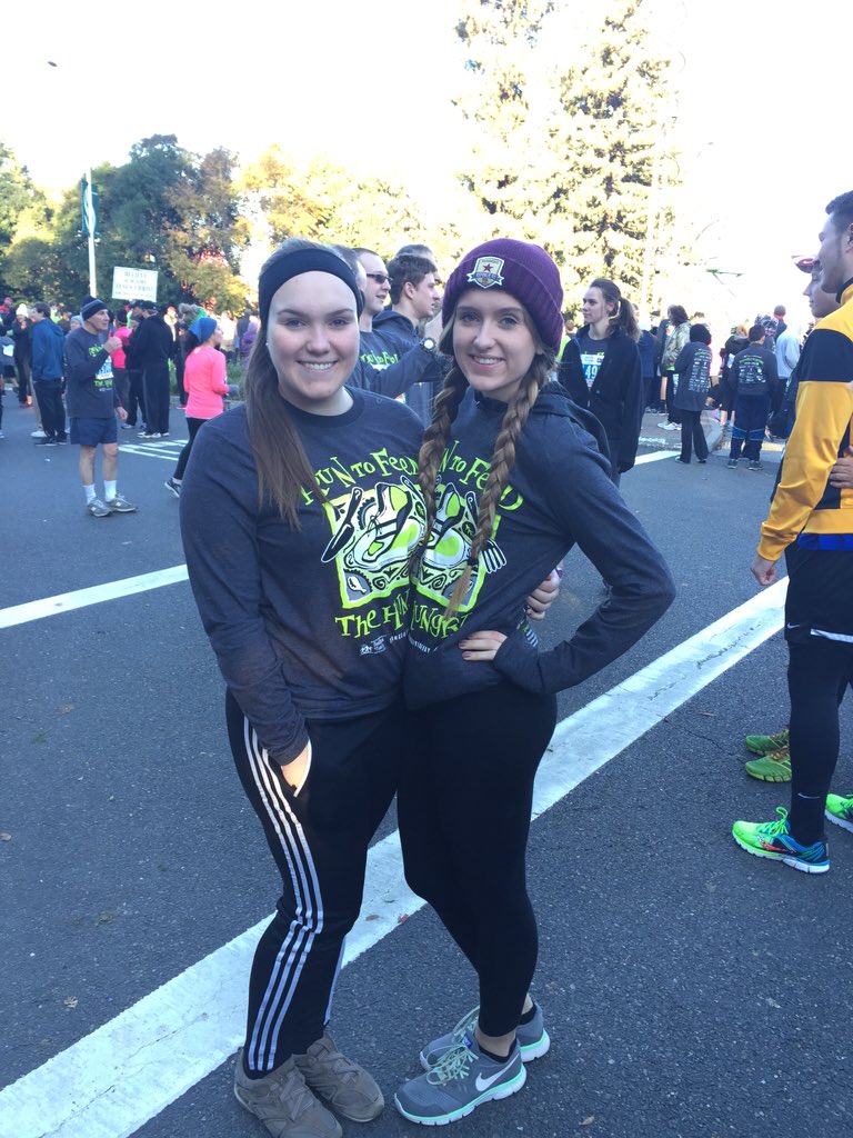 estherbriggs191's tweet photo. #RTFTH2015 #AOII #Family #Love https://t.co/sFDHsUM1ai